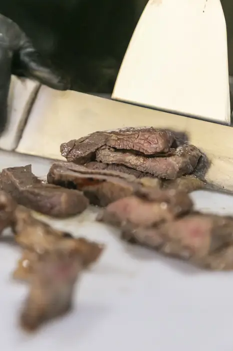 Carne fatiada